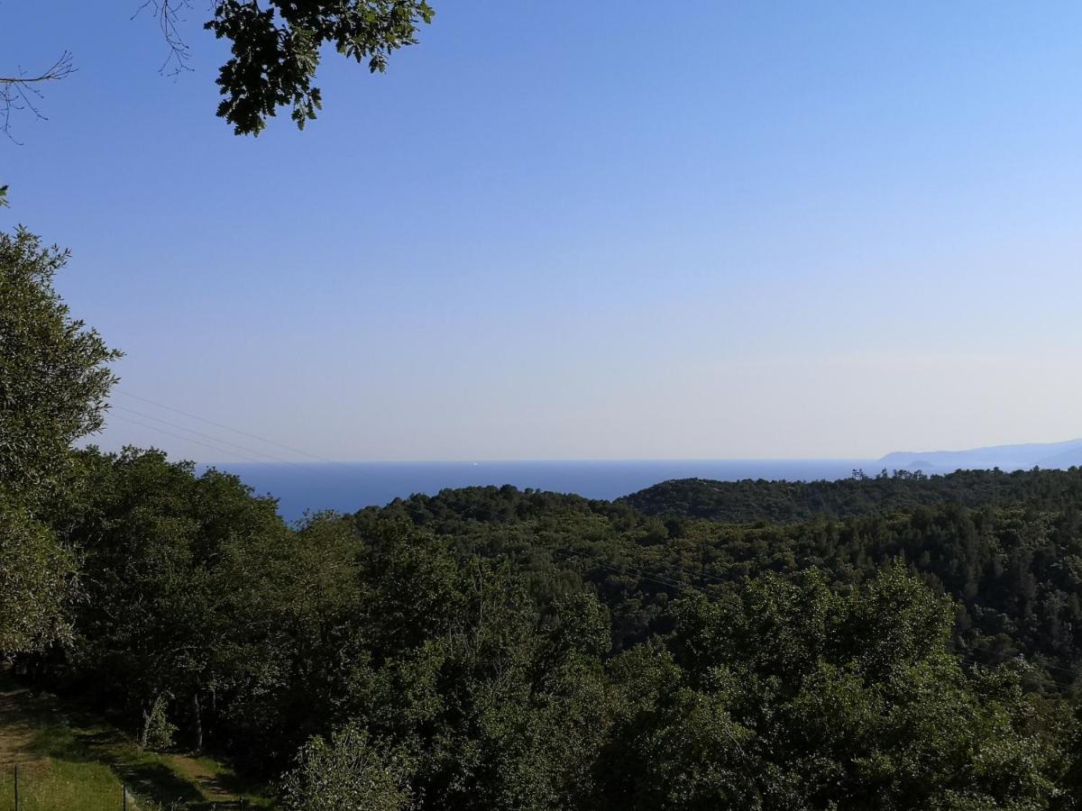Torre Mendari Hotel Varigotti Bagian luar foto